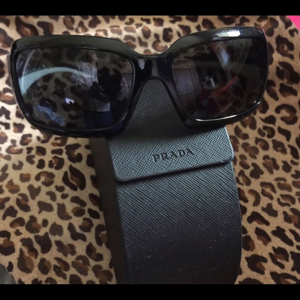 Prada sunglasses with case. EUC. Black and white.